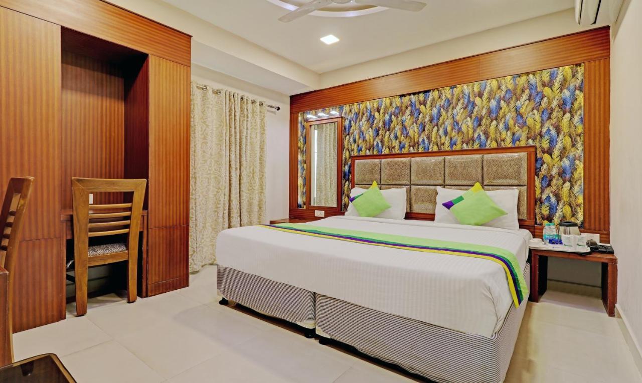 Pine Tree Boutique Hotel Chennai Eksteriør billede