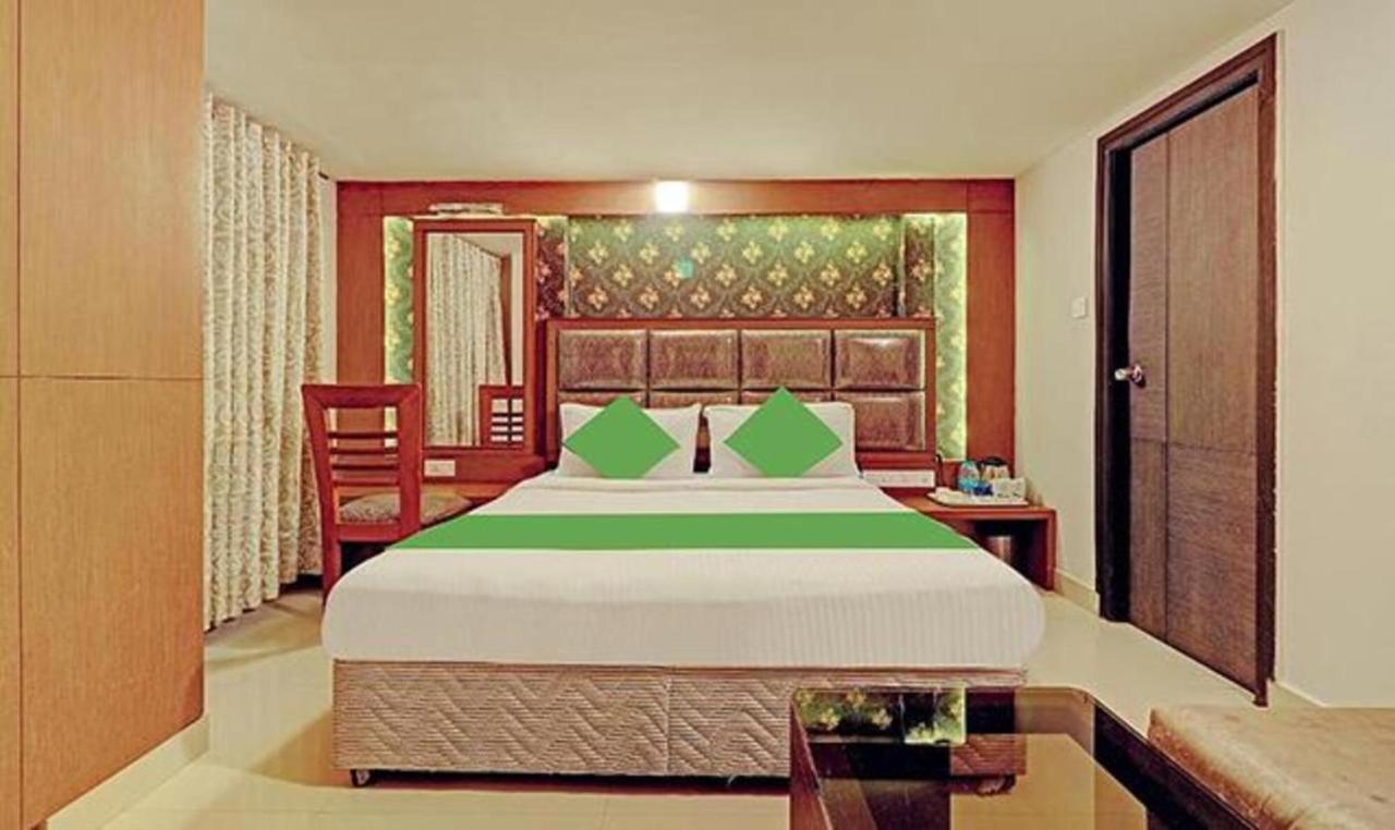 Pine Tree Boutique Hotel Chennai Eksteriør billede