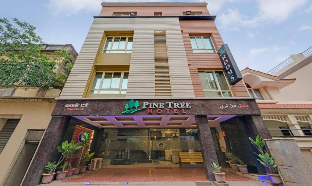 Pine Tree Boutique Hotel Chennai Eksteriør billede