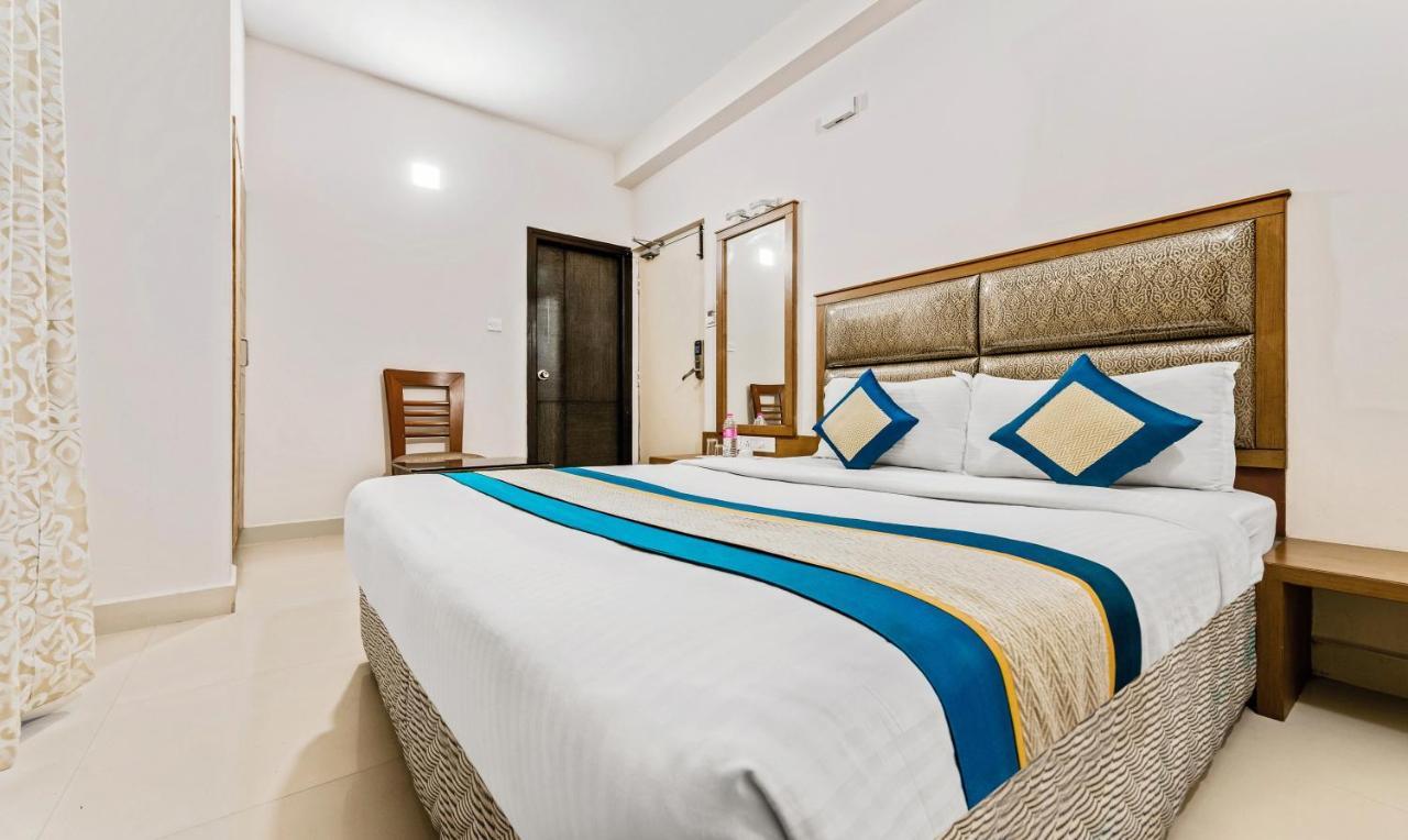 Pine Tree Boutique Hotel Chennai Eksteriør billede