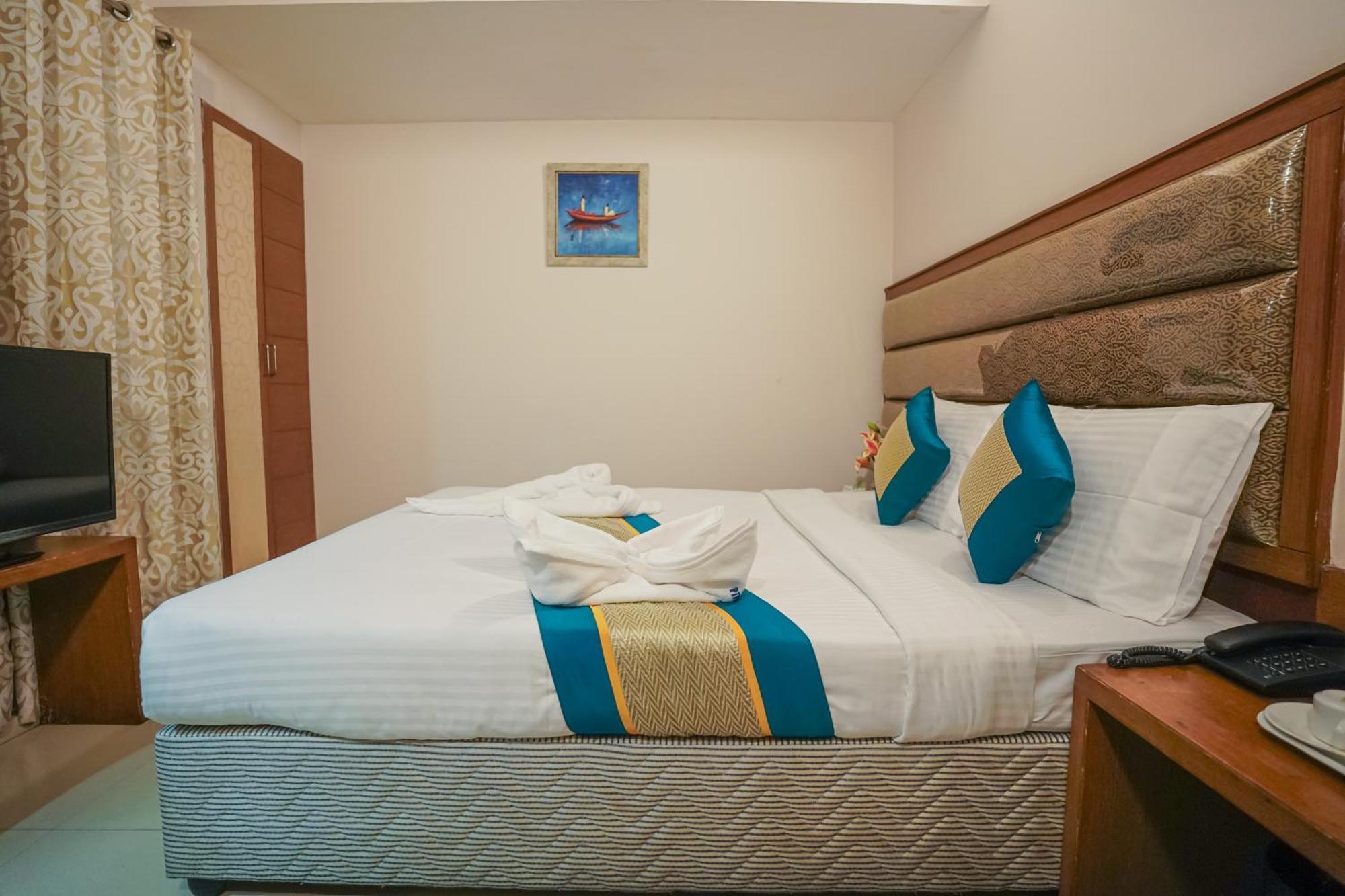 Pine Tree Boutique Hotel Chennai Eksteriør billede