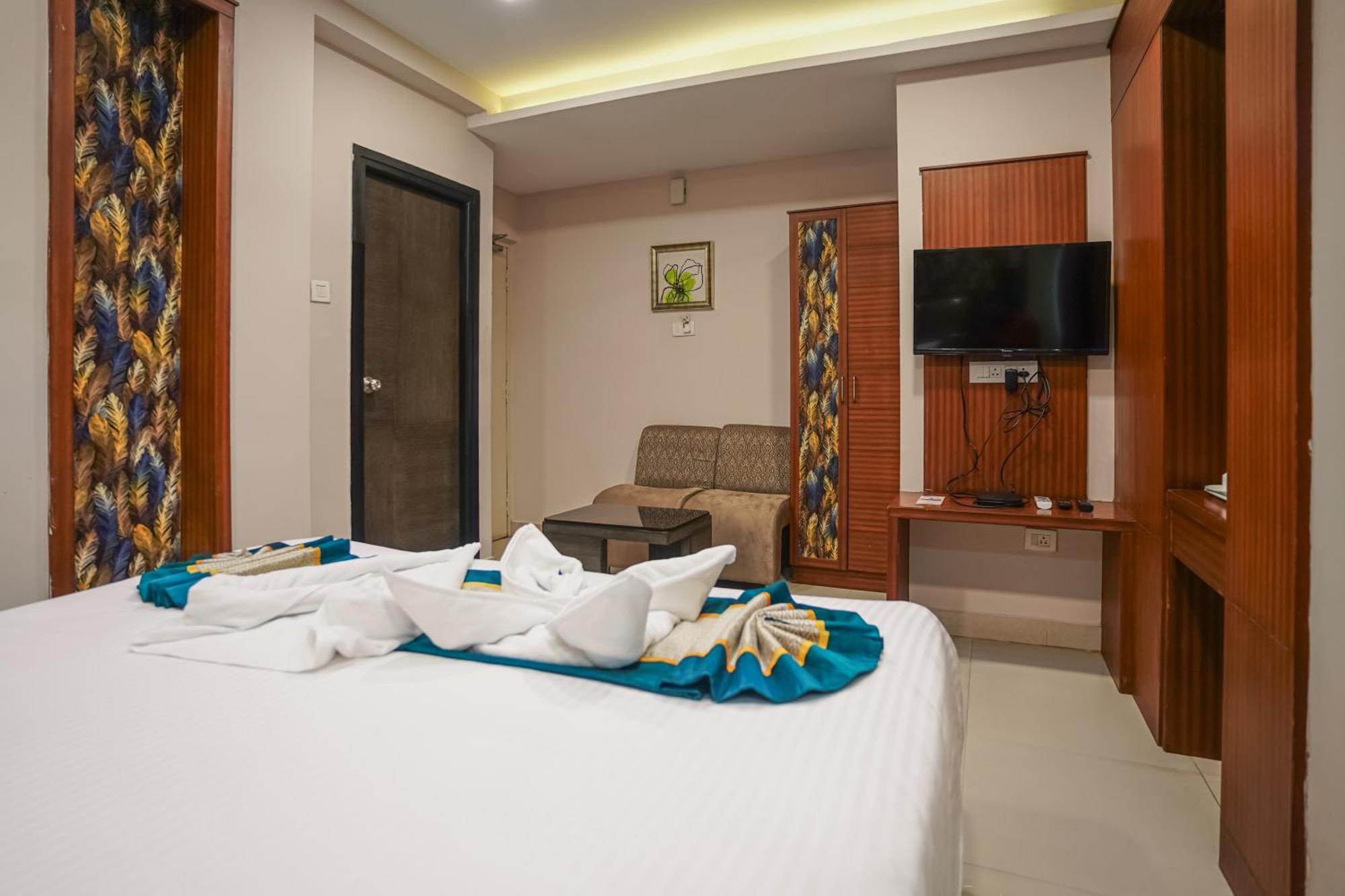 Pine Tree Boutique Hotel Chennai Eksteriør billede