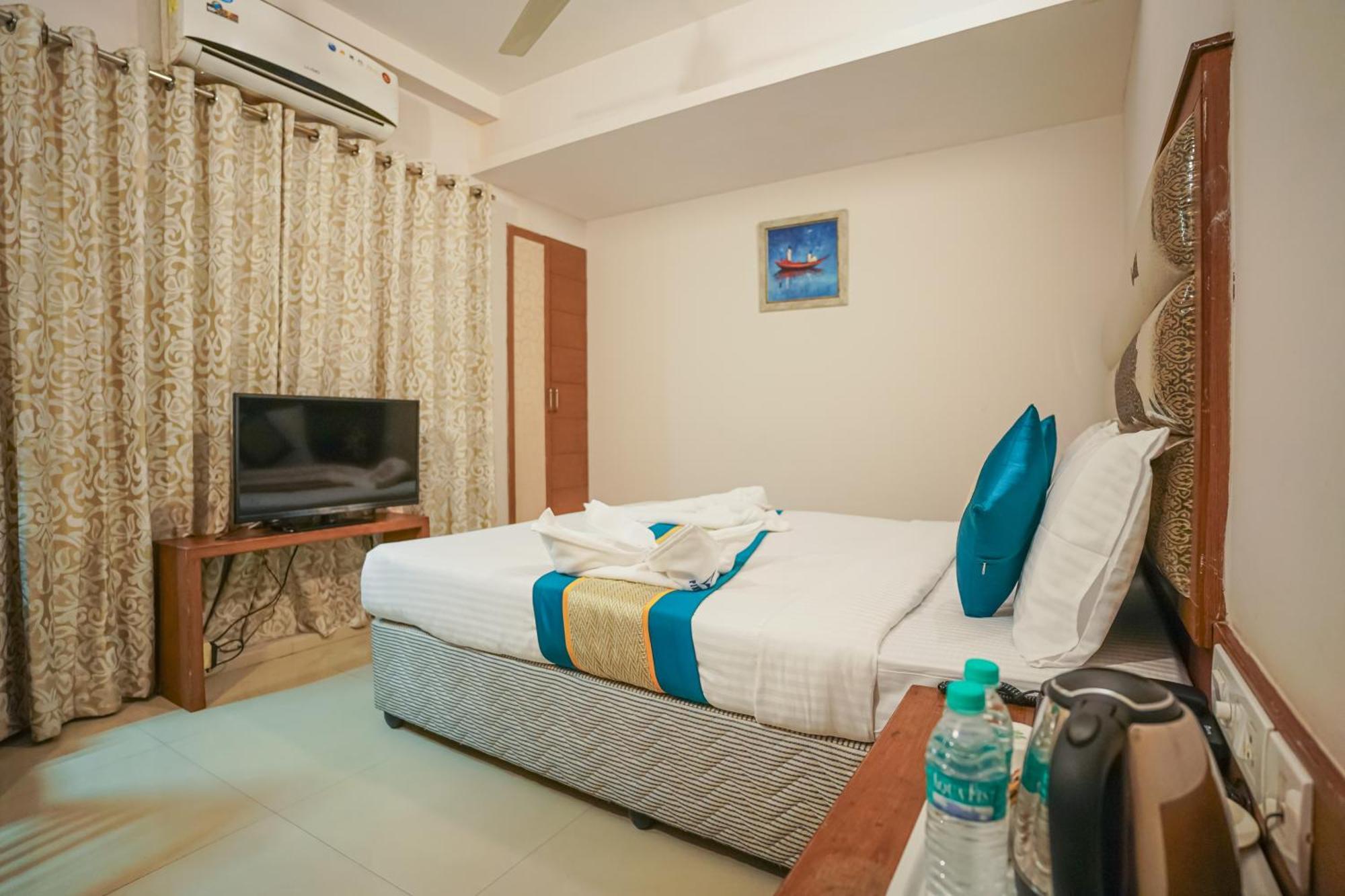 Pine Tree Boutique Hotel Chennai Eksteriør billede