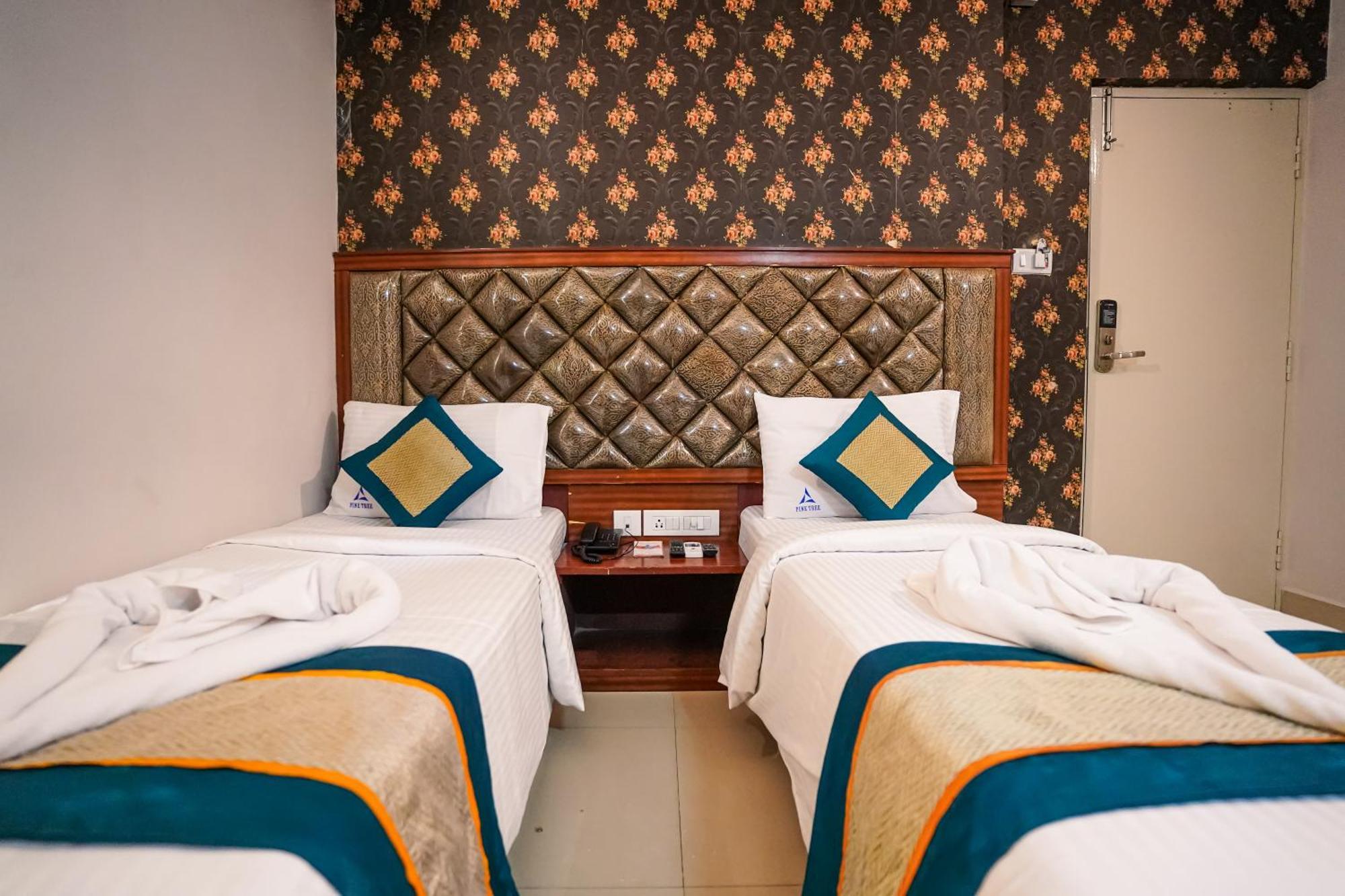 Pine Tree Boutique Hotel Chennai Eksteriør billede