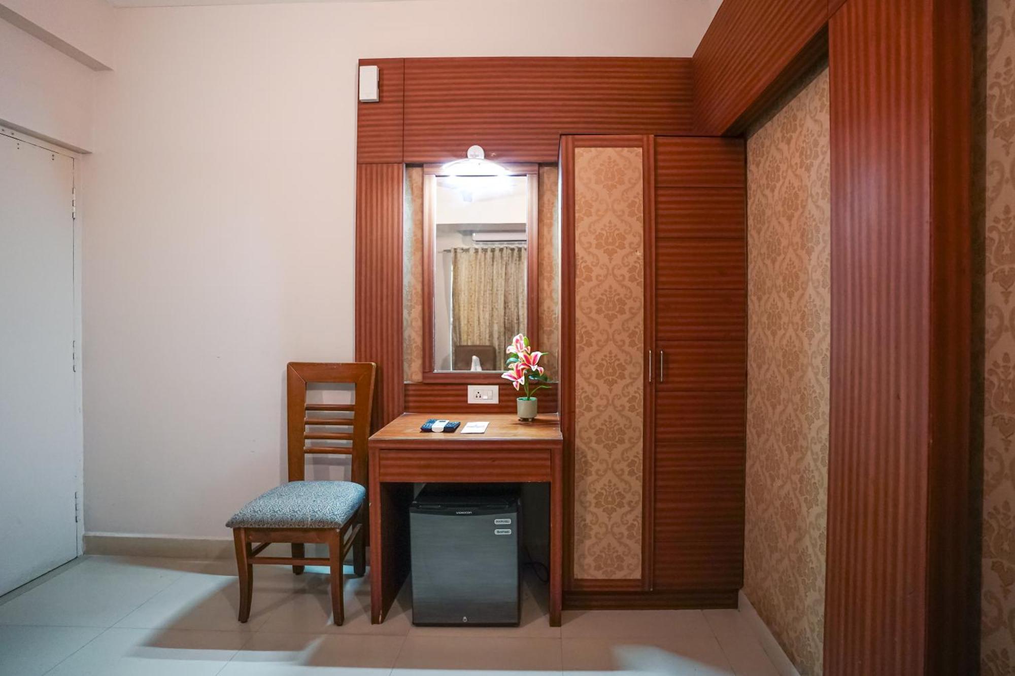 Pine Tree Boutique Hotel Chennai Eksteriør billede