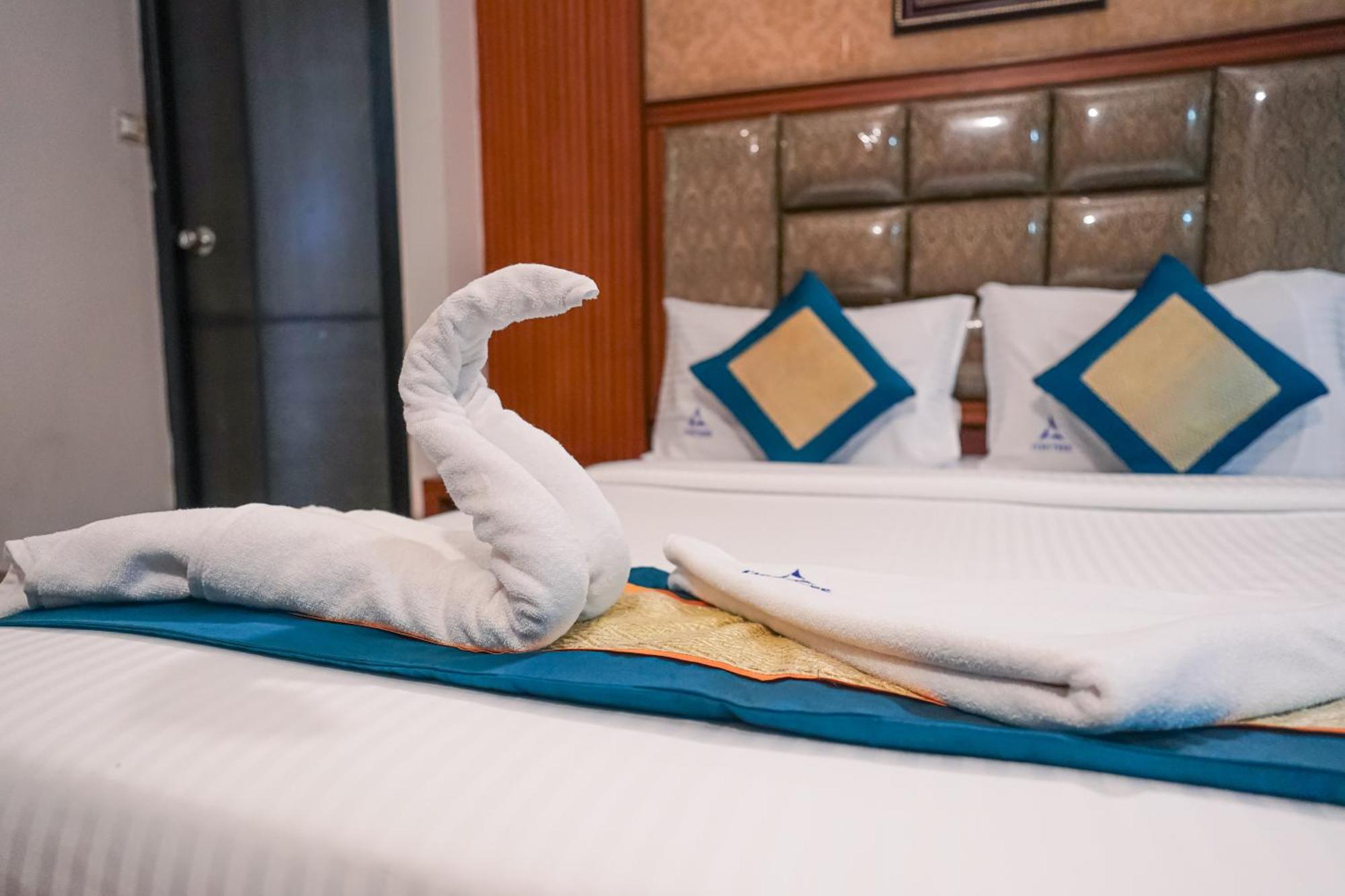 Pine Tree Boutique Hotel Chennai Eksteriør billede